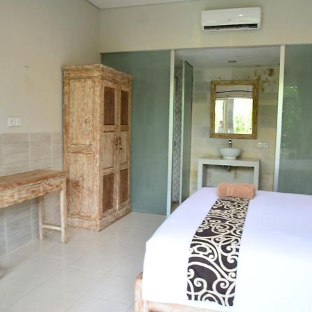 Asung Guesthouse Canggu  Exterior photo