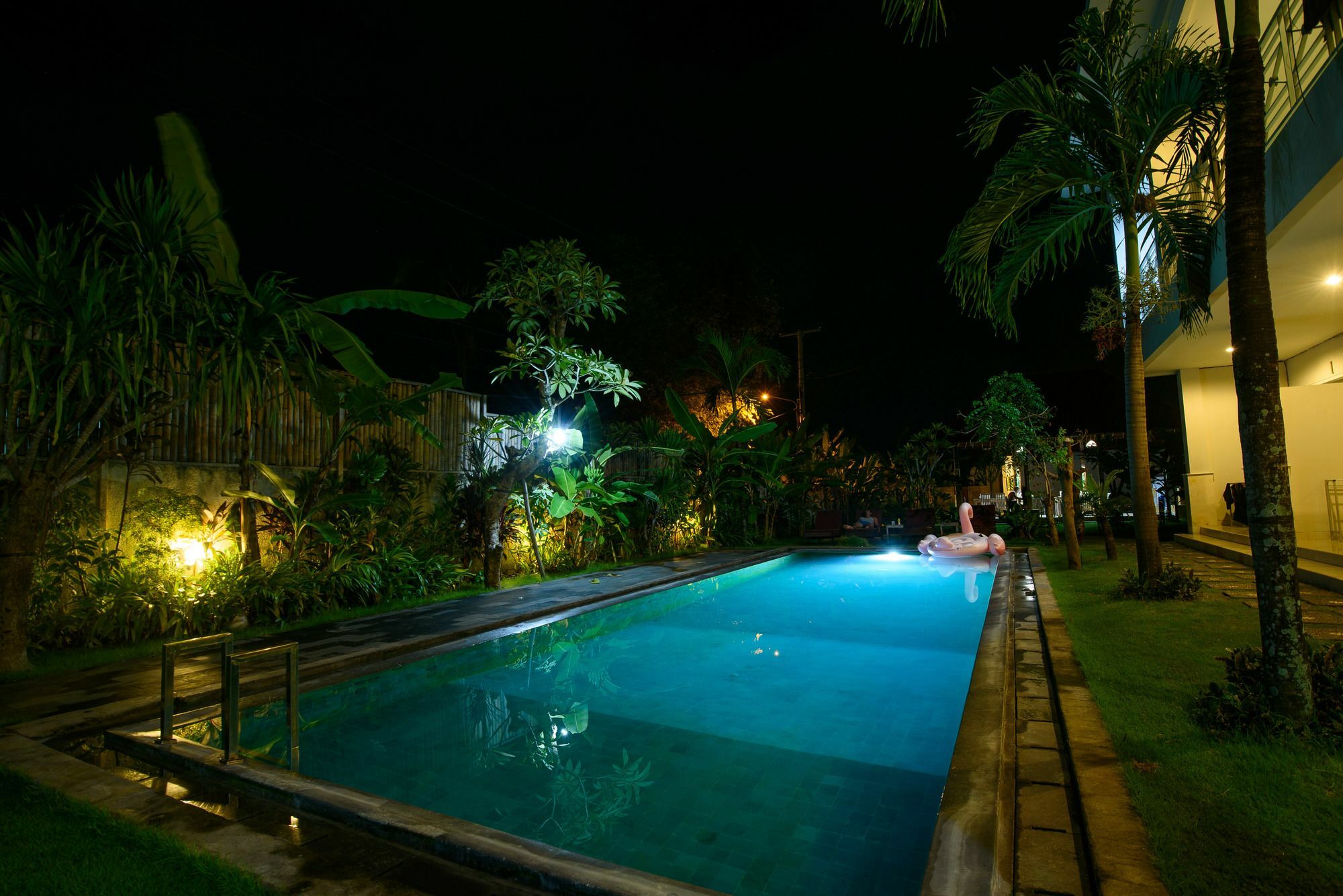 Asung Guesthouse Canggu  Exterior photo
